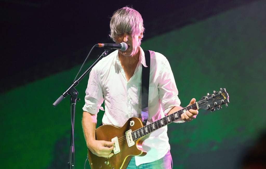 Penampilan band indie Pavement di atas panggung Oakland